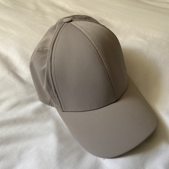Auxiliary Accessories - aritzia ball cap